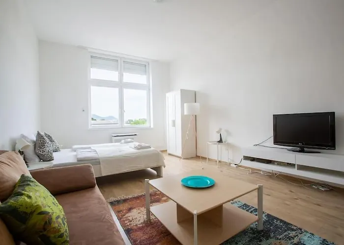 Vaci Apartment Close To Thermal Baths